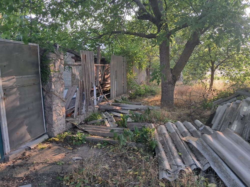 Фото наслідків обстрілів Нікополя