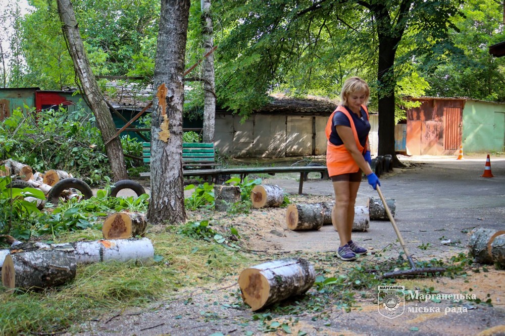 Ось чим займалися комунальники Марганця на минулому тижні: фото
