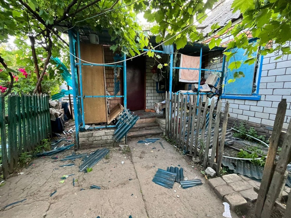 Фото наслідків обстрілів Нікопольщини