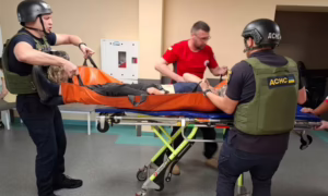Загиблий, поранені і руйнування: подробиці про смертельний обстріл Нікополя 17 червня (фото)