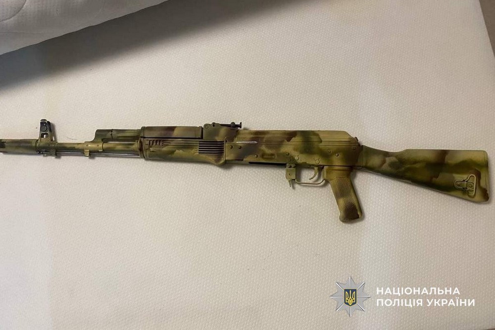 На Дніпропетровщині триває процедура декларування зброї. Куди звертатися громадянам?