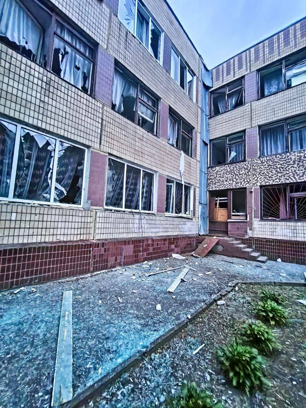 Фото обстрілів Нікополя