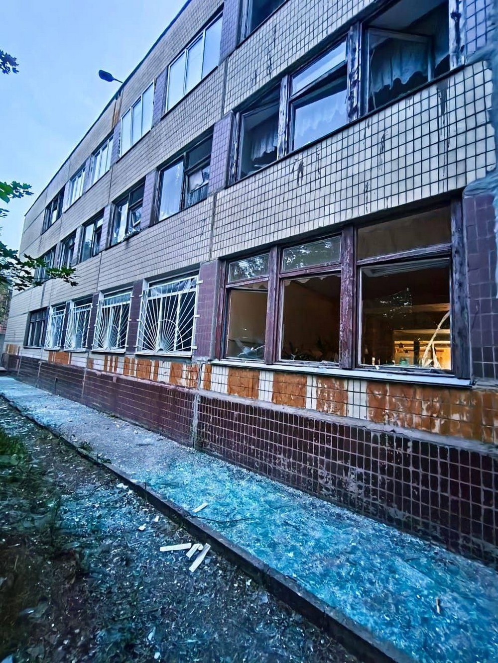 Фото обстрілів Нікополя