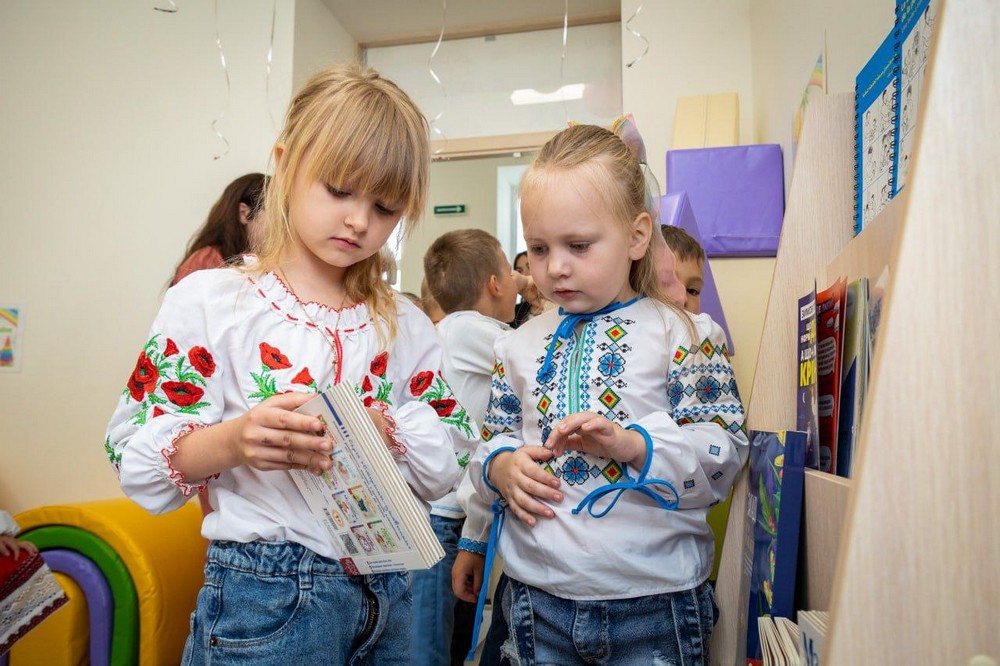 на Дніпропетровщині з’явився перший в Україні мобільний дитячий садок)