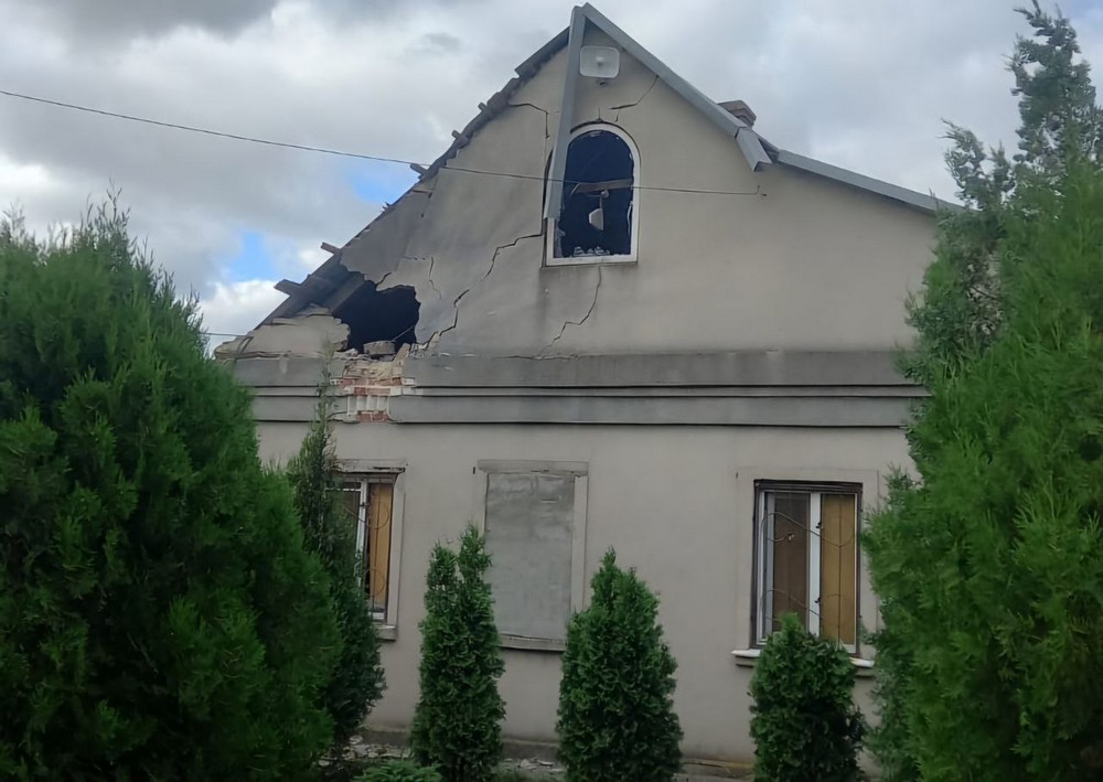 Фото наслідків обстрілів Нікополя