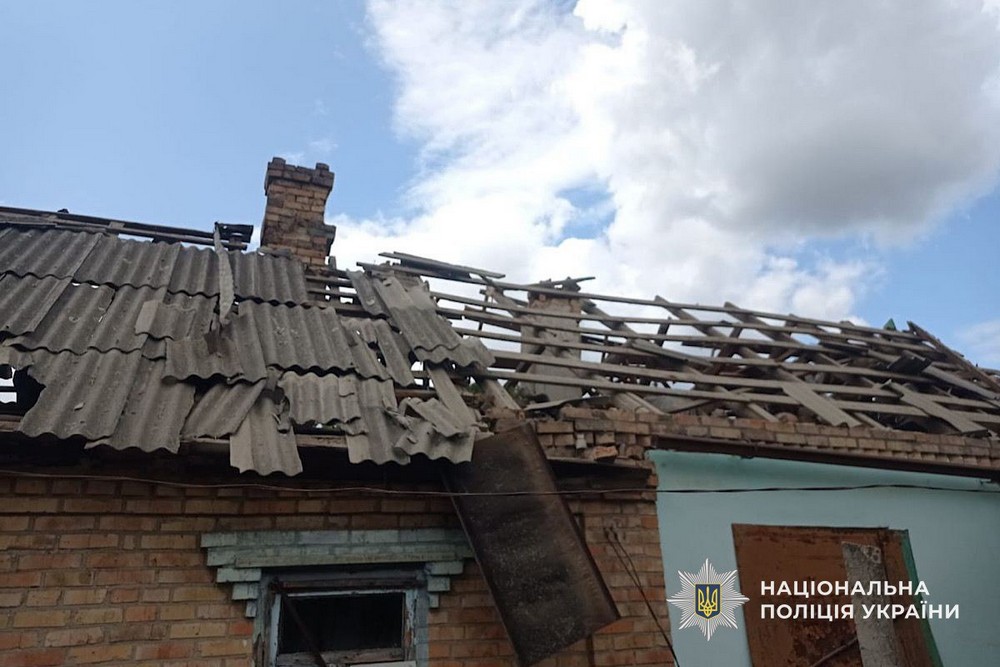 Фото наслідків обстрілів на Нікопольщині сьогодні