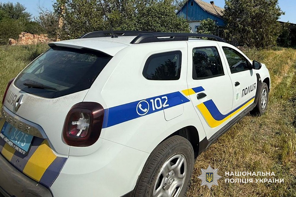 Атаки на Нікопольщину: фото наслідків від поліції