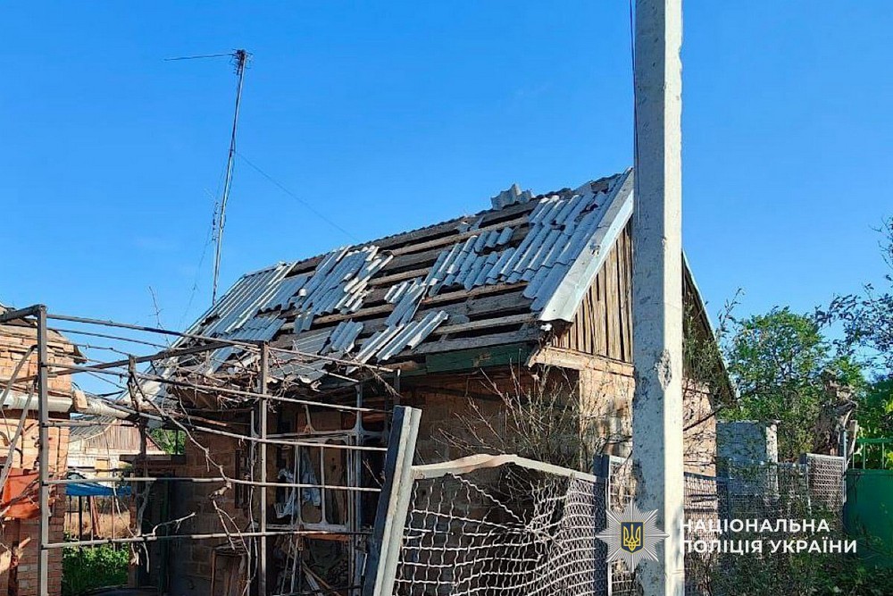 Фото наслідків обстрілів Нікополя і району
