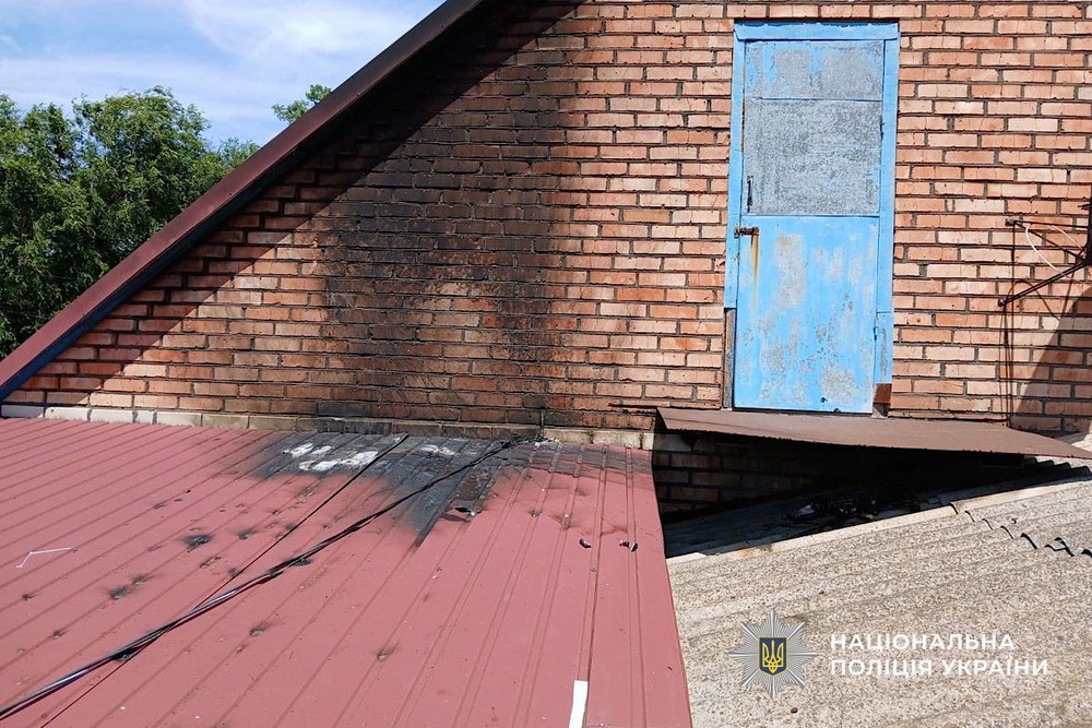 Фото наслідків обстрілів Нікополя і району