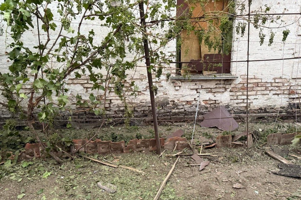 Фото наслідків обстрілів Нікополя