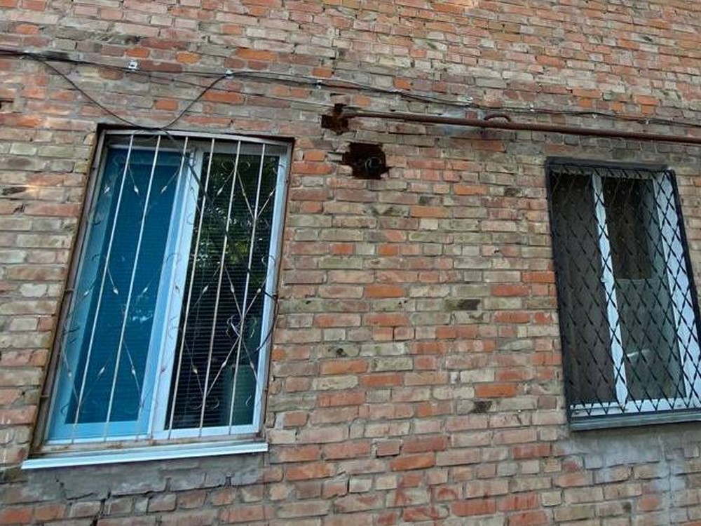 Фото наслідків обстрілів Нікополя