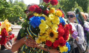 Провели в останню путь феросплавника… Покров сьогодні прощався з полеглим Героєм (фото)