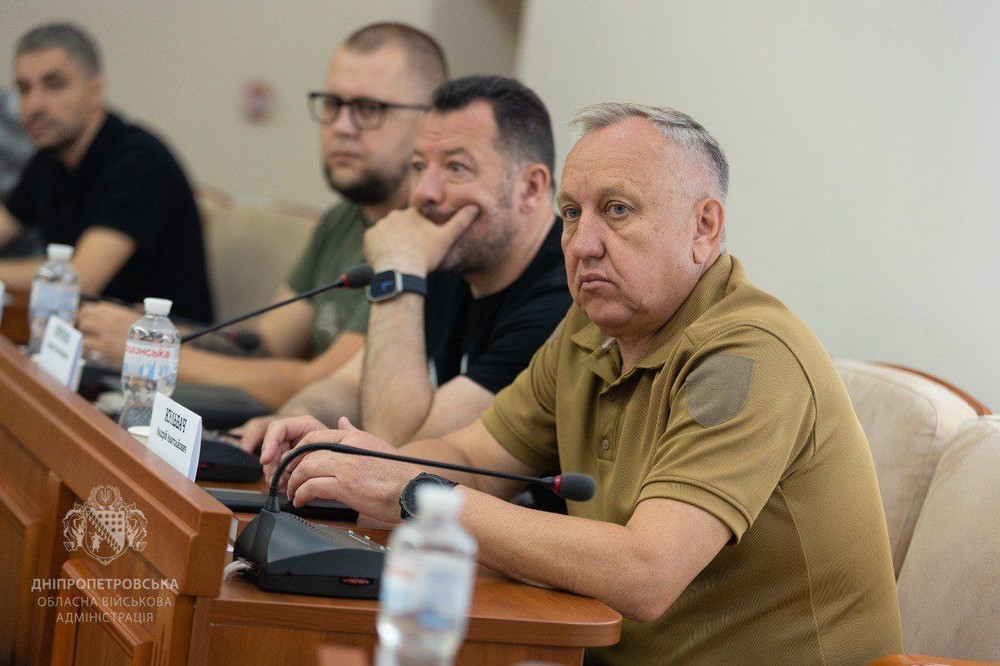 Евакуація, мобілізація, фортифікації, підготовка до нового навчального року: очільник ДніпроОВА провів нараду з главами районів