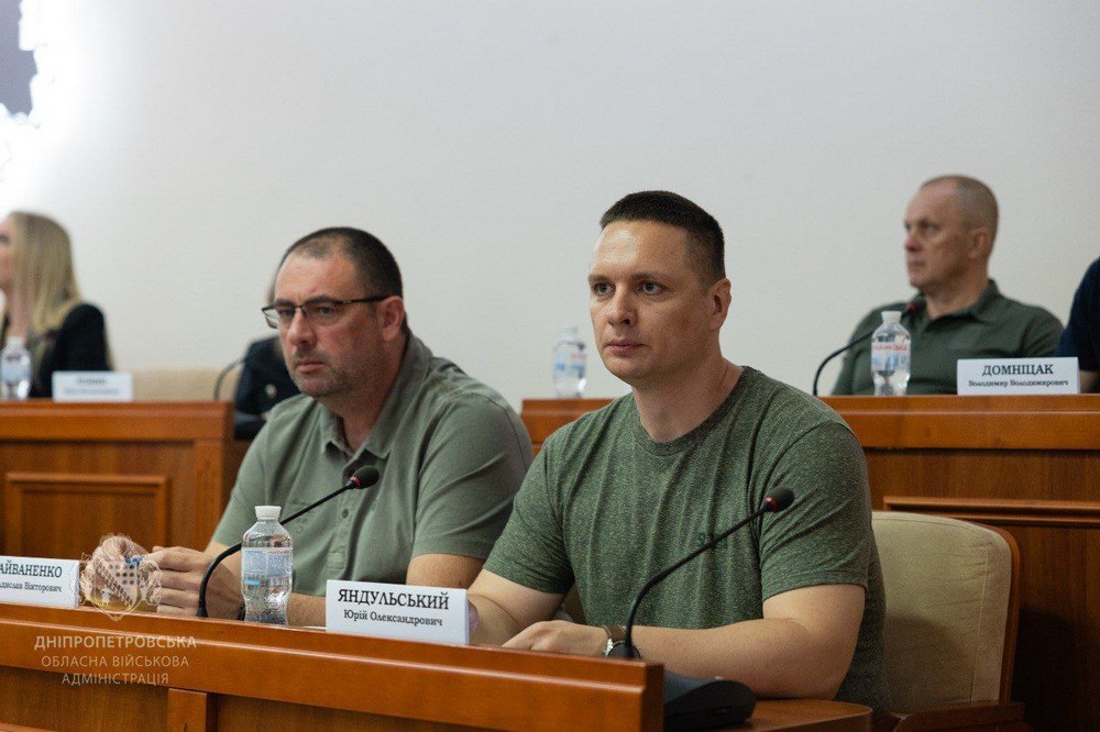 Евакуація, мобілізація, фортифікації, підготовка до нового навчального року: очільник ДніпроОВА провів нараду з главами районів