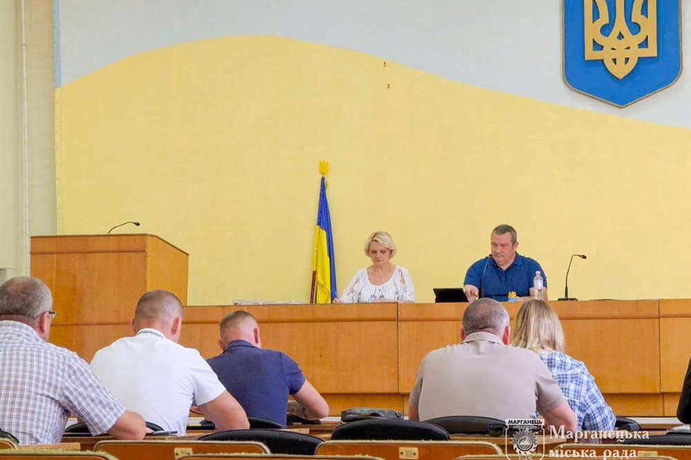 у Марганці на сесії розглянули два проекти рішень 2