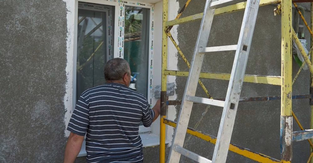 у Нікополі відновлюють пошкоджене ворогом житло (фото) 2