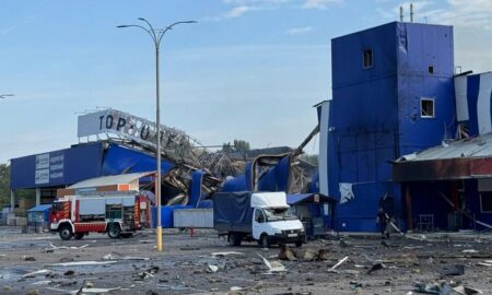 Окупанти зруйнували «Епіцентр» на Дніпропетровщині під час нічної атаки 26 липня 1 Окупанти зруйнували «Епіцентр» на Дніпропетровщині під час нічної атаки 26 липня