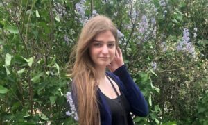 У Покрові зникла безвісти 19 річна дівчина – допоможіть знайти!