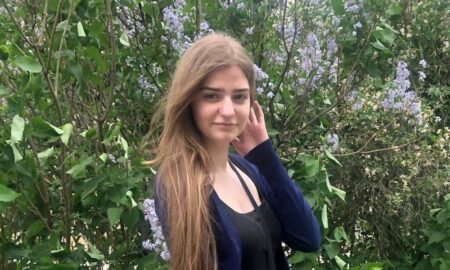 У Покрові зникла безвісти 19 річна дівчина – допоможіть знайти!