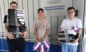 Небайдужі нікопольці допомогли пораненим Захисникам з Мирівської громади