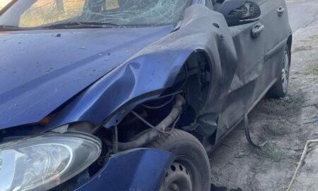У Нікополі понівечено комунальне підприємство, авто, будинок: ворог атакував район артилерією і дронами (фото)