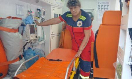 Депресія через обстріли Нікополя і розлучення з коханими: за липень на 11 викликів щодо спроб самогубств виїжджали медики Нікопольської станції ЕМД