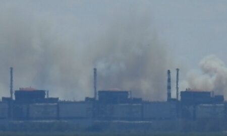 Окупанти заявили про пожежу в Енергодарі, у мережі шириться відео із задимленою ЗАЕС – що відомо