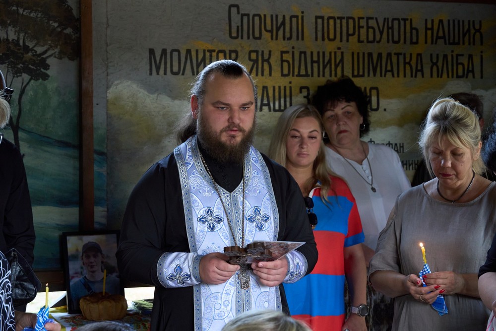 Нікополь сьогодні провів в останню путь Захисника