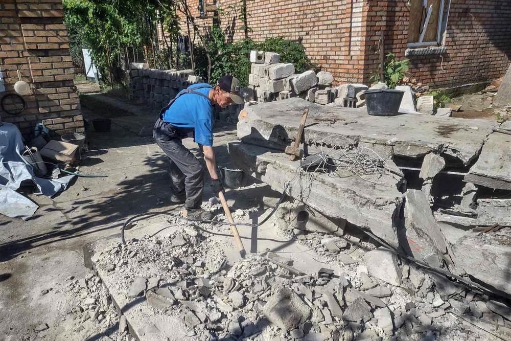 Швидко усувають наслідки ворожих атак