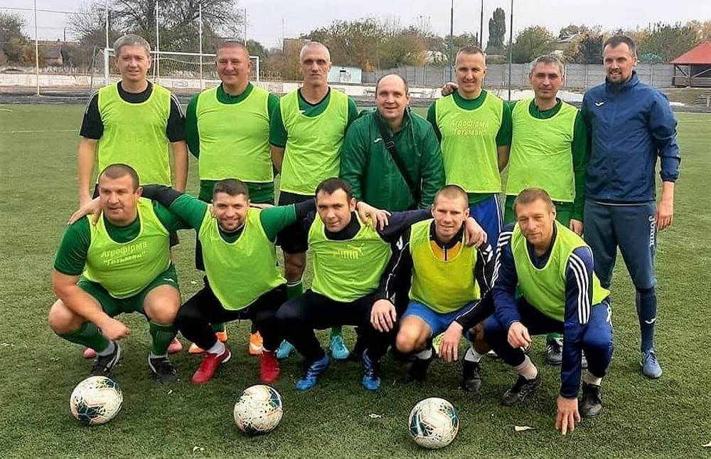 На 43-му році життя помер футболіст з Нікополя