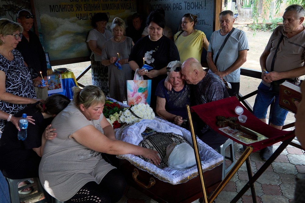 Нікополь сьогодні провів в останню путь Захисника