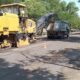 У Томаківці розпочали укладання нового асфальтобетонного покриття: звернення до водіїв
