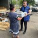 Живуть без світла, зв’язку і транспортного сполучення, під звуки вибухів: на Нікопольщині «Проліска» допомогла мешканцям двох сіл