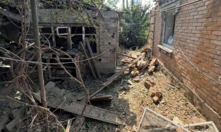 У Нікополі вагітна жінка з 6-річним сином потрапили під обстріл: «Проліска» надала допомогу людям