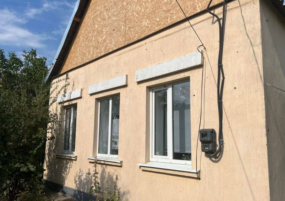 У Нікополі вагітна жінка з 6-річним сином потрапили під обстріл: «Проліска» надала допомогу людям
