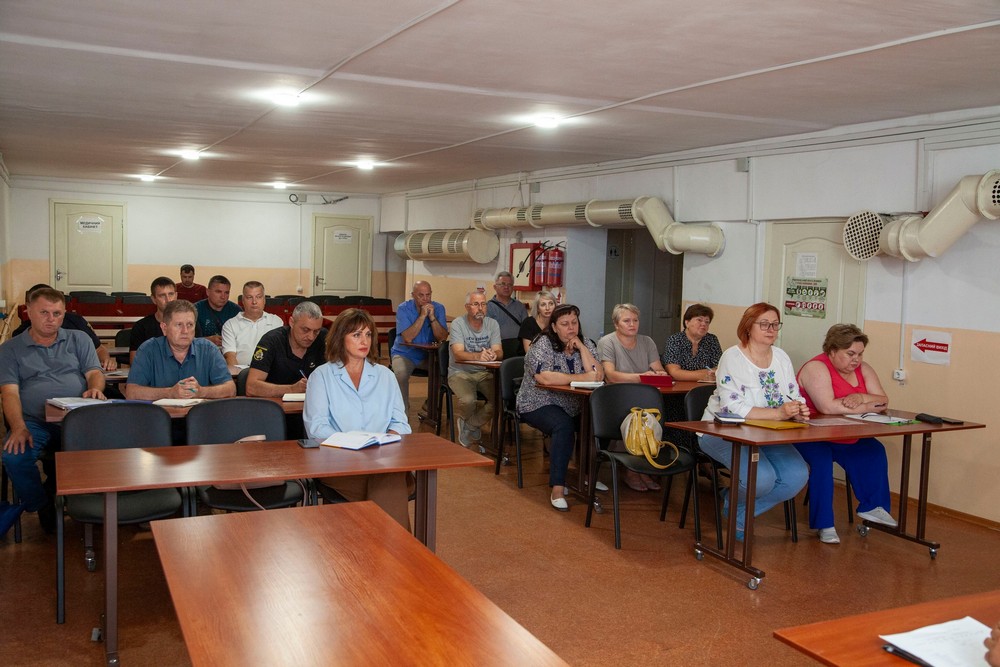 Стрімко збільшується кількість хижаків, зокрема лисиць: на Нікопольщині відбулося засідання надзвичайної протиепізоотичної комісії