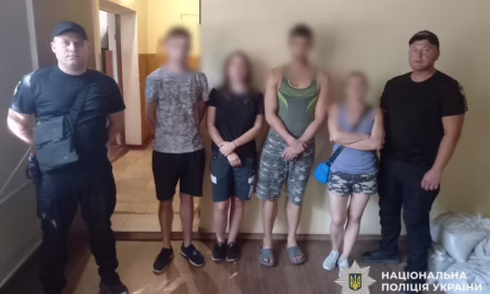 Перебуває в розшуку за СЗЧ: хто вчиняв хуліганські дії біля пам’ятника «Захиснику України» у Нікополі, розповіла поліція