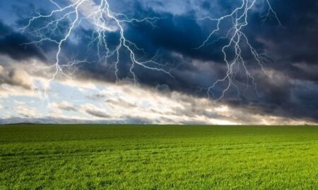 До кінця дня 11 липня на Дніпропетровщині збережуться складні погодні умови – ДСНС