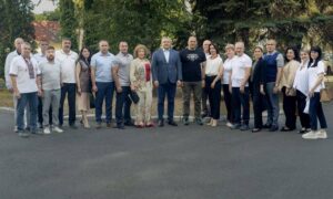  Медики Дніпропетровщини приймали вітання від очільників області (фото)