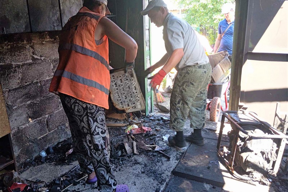 Наслідки обстрлів у НІкополі 4