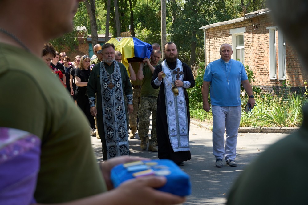 Нікополь провів в останню путь полеглого Захисника (фото) 13