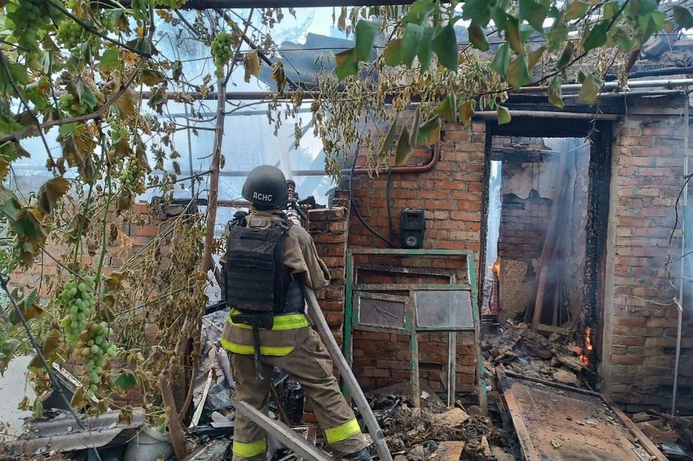 Нікополь, район та Синельниківщина  були під вогнем окупантів 2