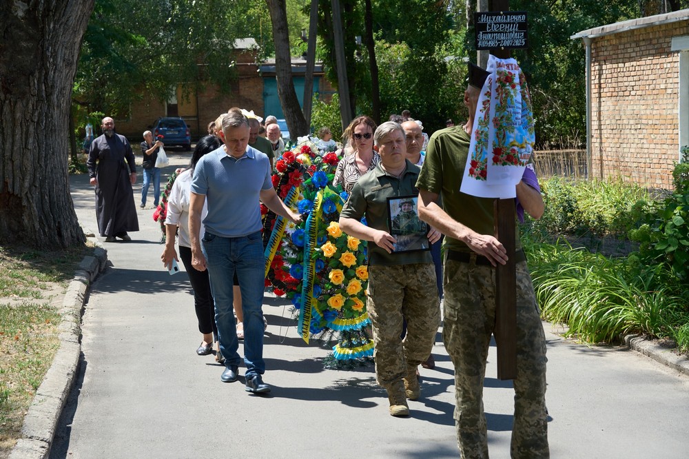 Нікополь сьогодні провів 10