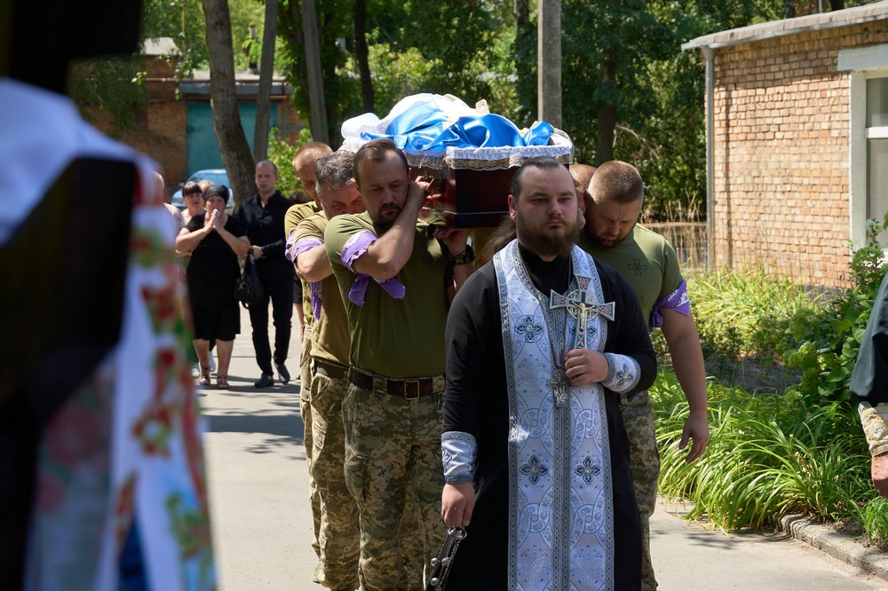 Нікополь сьогодні провів 11