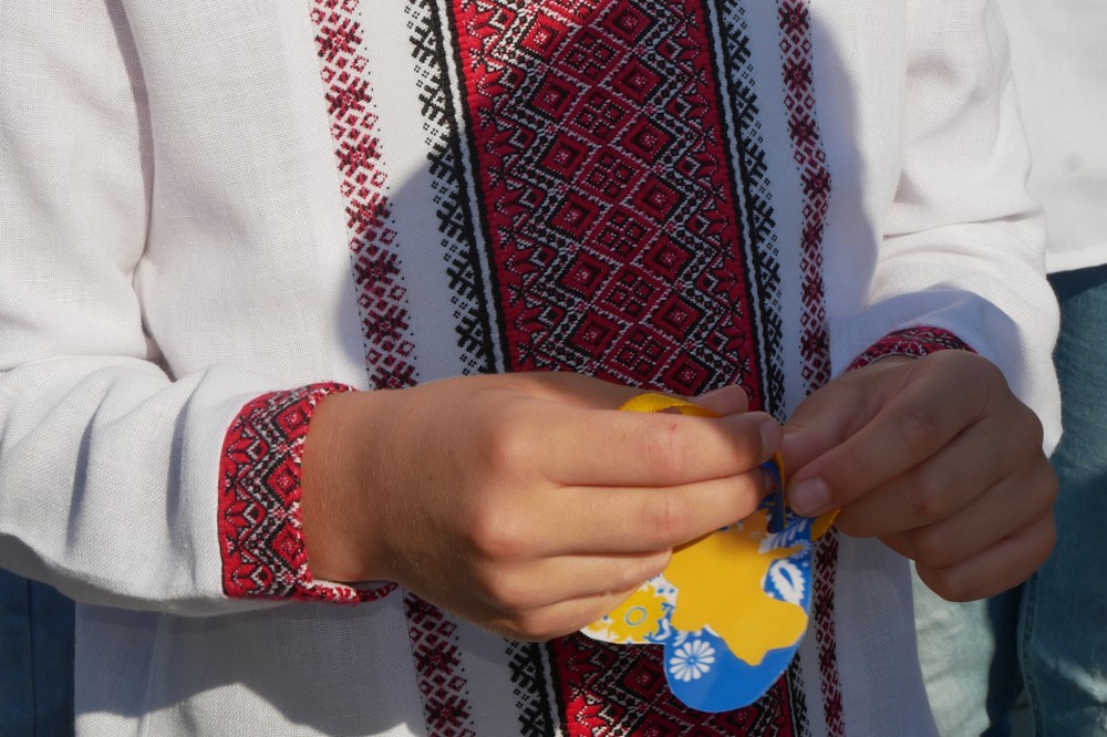 У Покрові сьогодні відзначили День української державності: фото