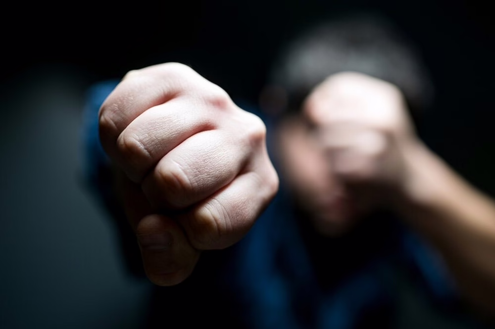 У Дніпрі 16-річний підліток завдав важких травм 14-річному – і отримав підозру