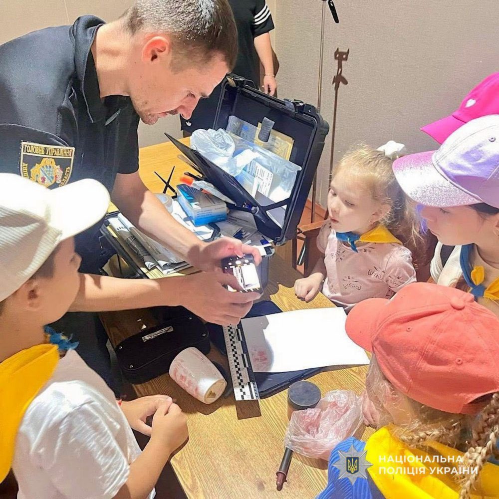 Поліцейські Нікопольщини познайомили дітей з власною професією 2