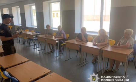  Поліцейські Нікопольщини відзвітували перед населенням за перше півріччя 2025 року 3