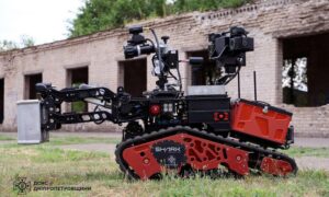 Рятувальники Дніпропетровщини отримали безпілотний наземний роботизований комплекс Colossus ( 8