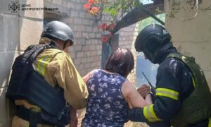 У Марганці внаслідок обстрілу поранення отримала жінка подробиці від ДСНС 2